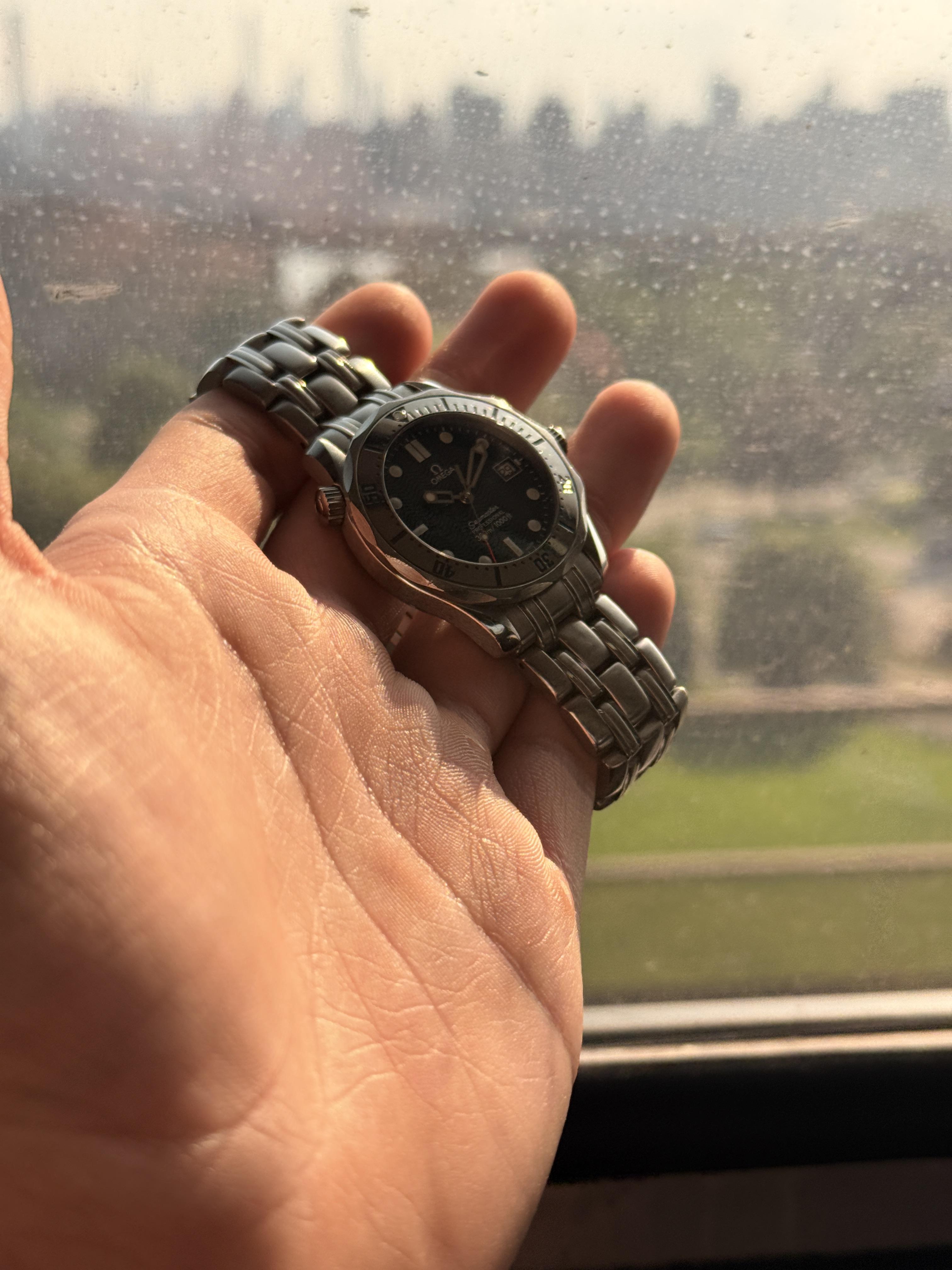 Omega Seamaster Pro 300m Midsize 2562.50