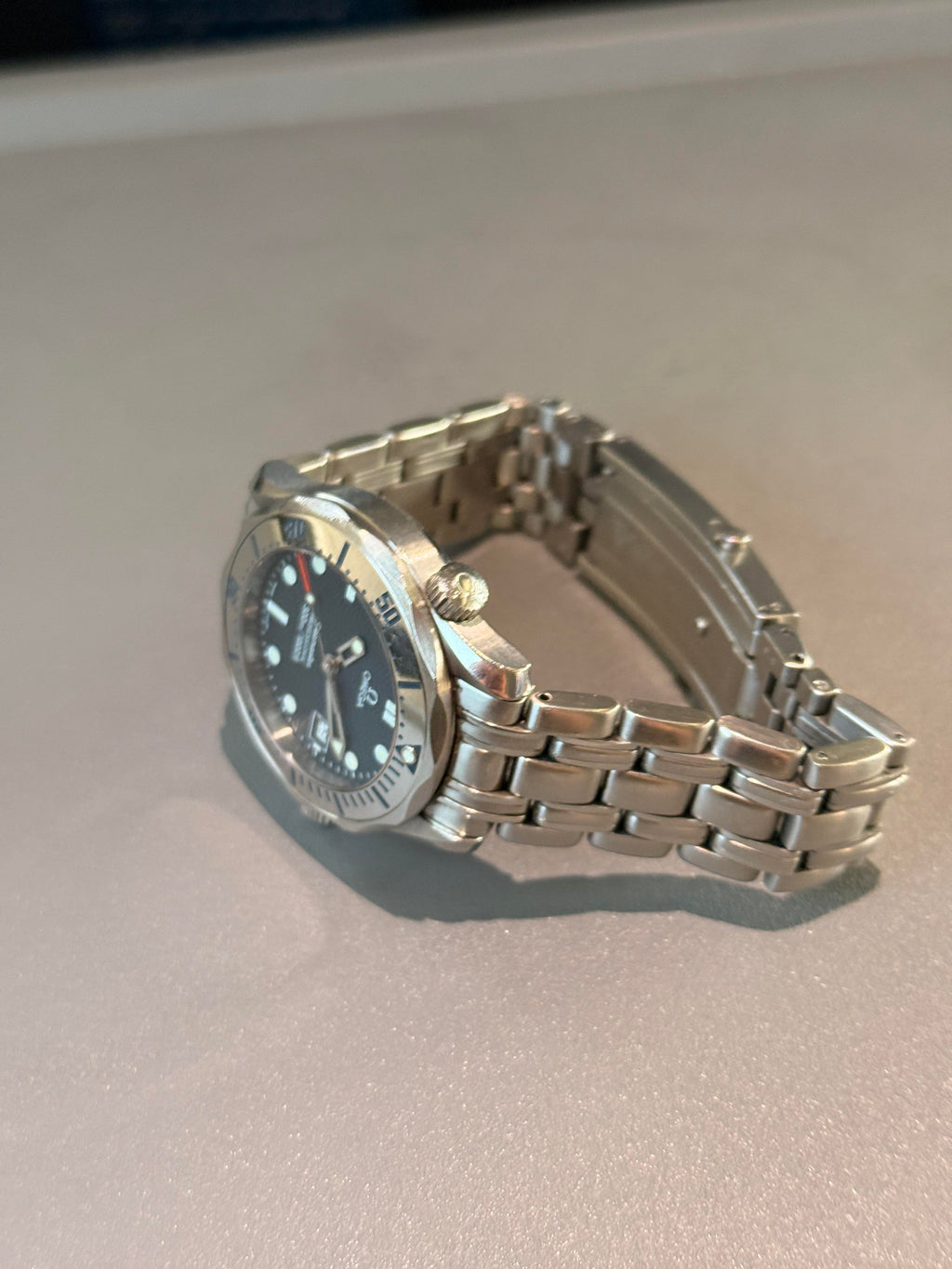 Omega Seamaster Pro 300m Midsize 2562.50