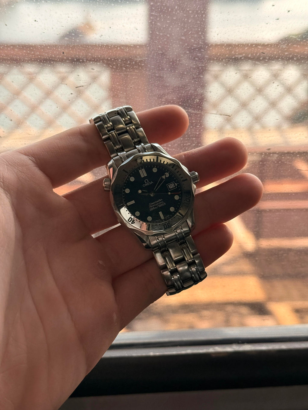 Omega Seamaster Pro 300m Midsize 2562.50