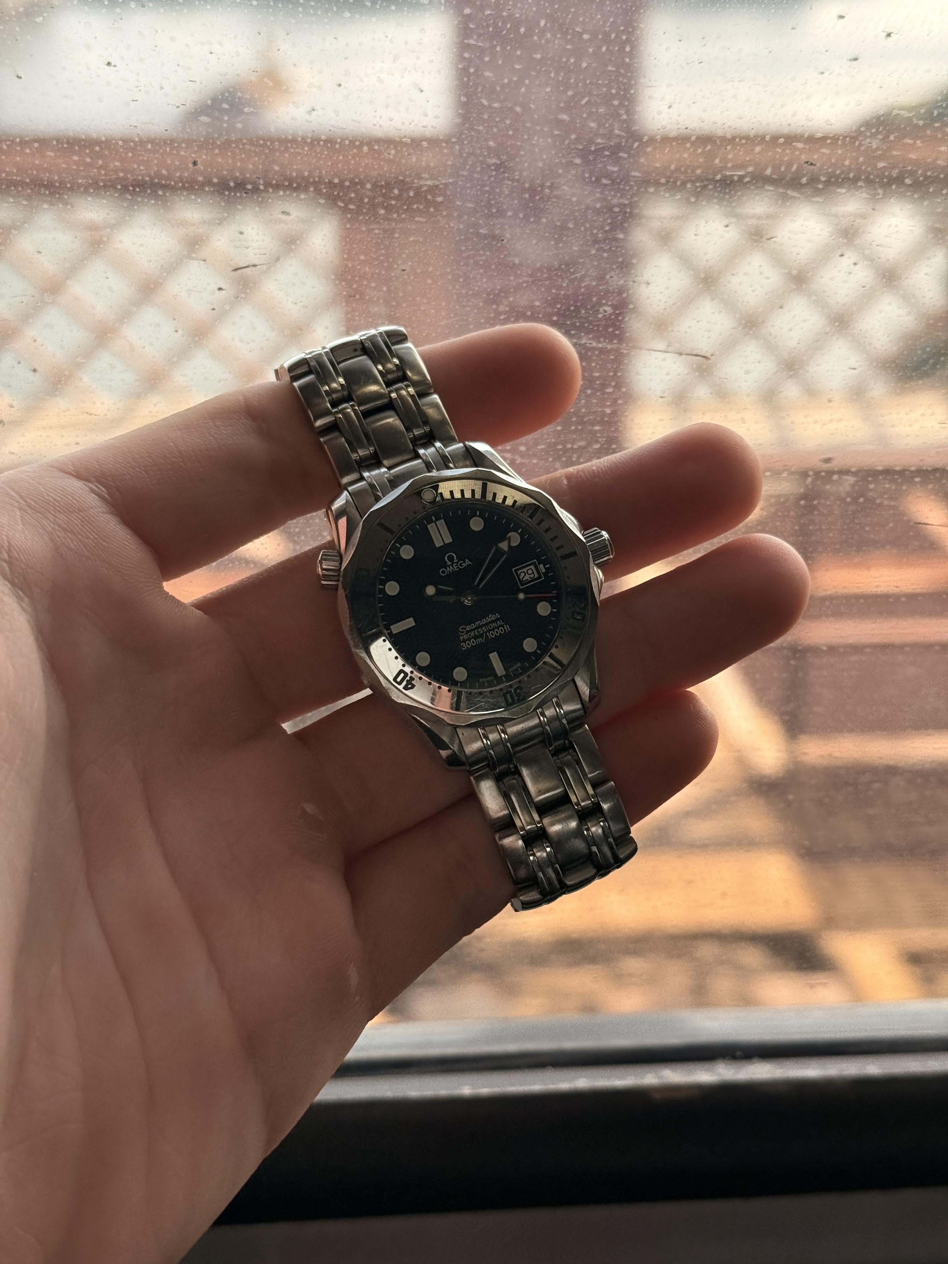 Omega Seamaster Pro 300m Midsize 2562.50