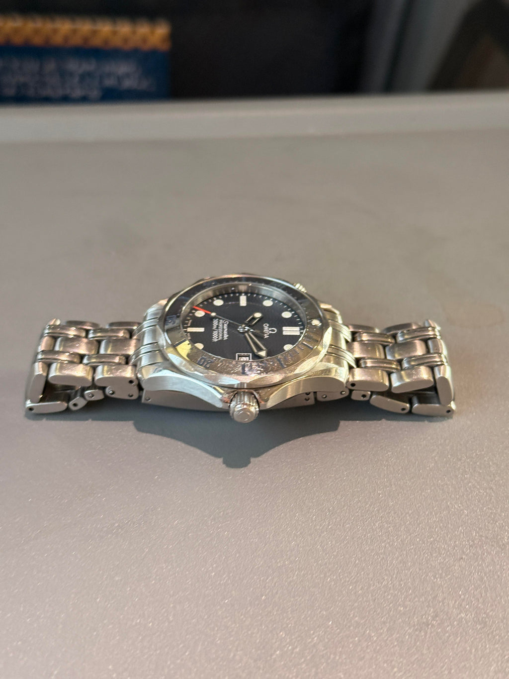 Omega Seamaster Pro 300m Midsize 2562.50