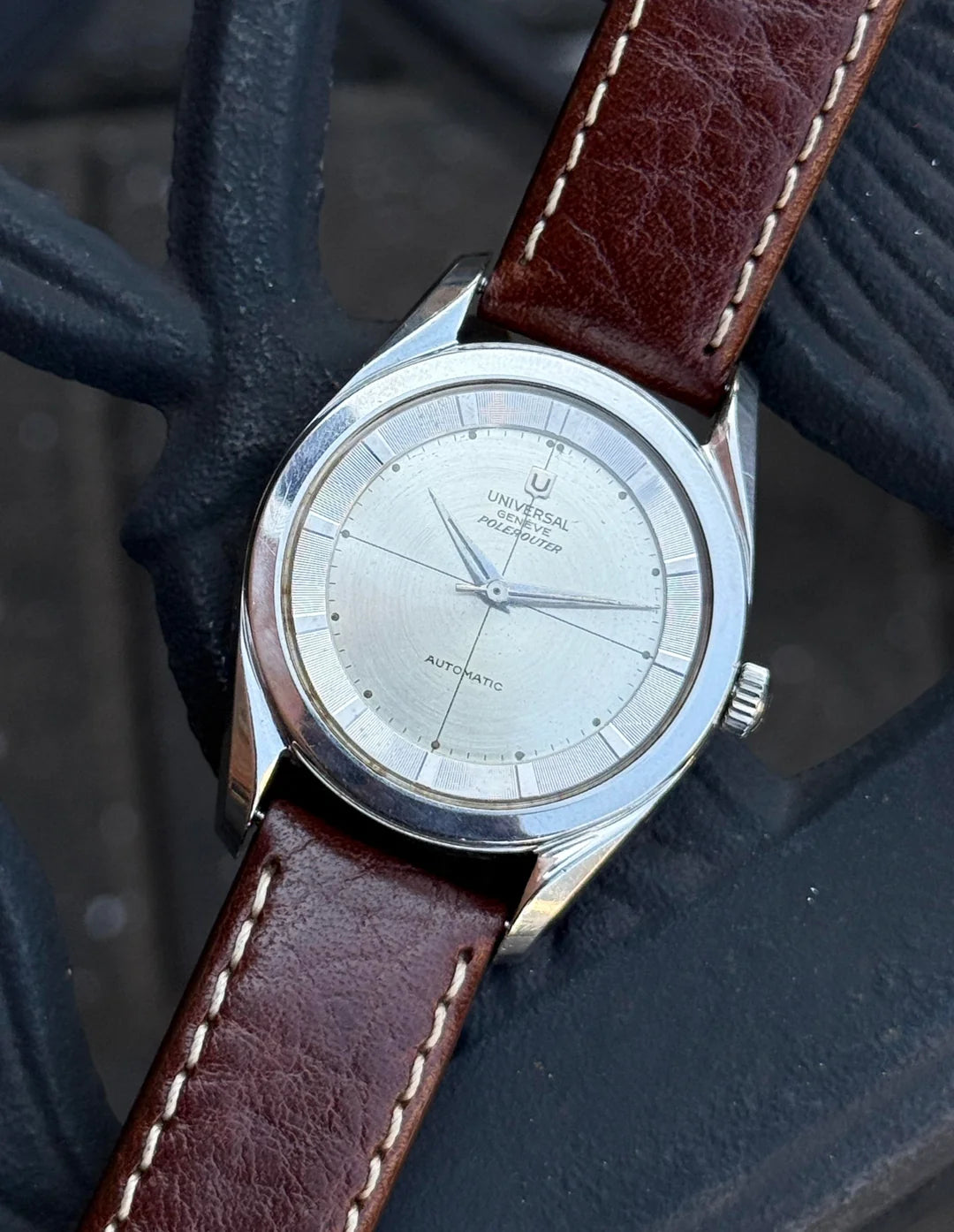 Universal Geneve Polerouter Bumper Automatic 138SS Vintage Stainless Steel Watch