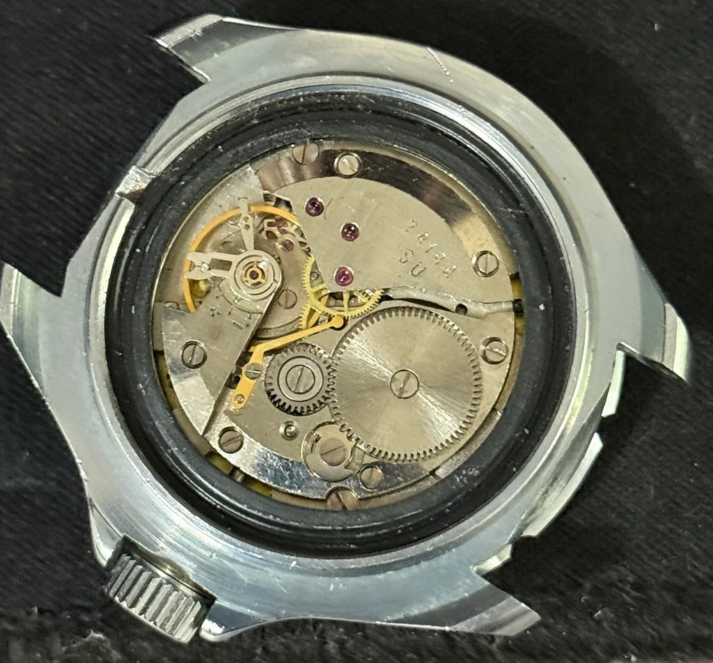 Vostok Amphibia Komandirskie “Heineken” Soviet 2414A Manual Wind Watch
